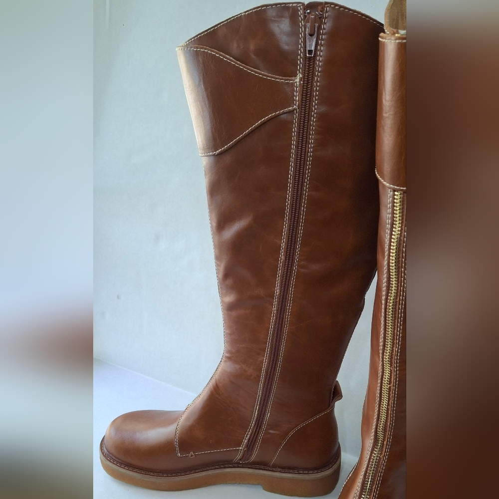 Kelsi Dagger Brooklyn Boots - Picture 6 of 11